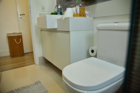 Apartamento à venda com 96m², 3 quartos e 2 vagasBanheiro da Suíte