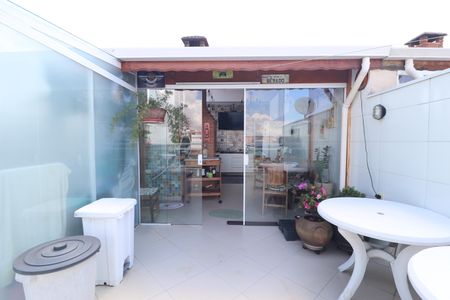 Apartamento à venda com 73m², 2 quartos e 2 vagasCobertura