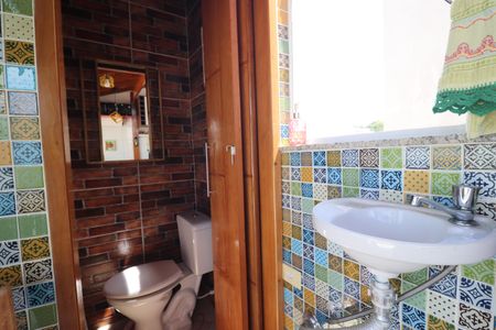 Apartamento à venda com 73m², 2 quartos e 2 vagasBanheiro de Serviço