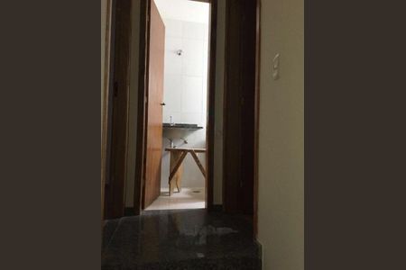 Casa à venda com 60m², 2 quartos e 1 vaga