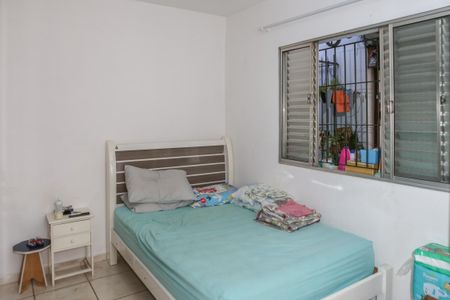 Casa à venda com 280m², 6 quartos e 4 vagas Casa à venda com 280m², 6 quartos e 4 vagasQuarto 2