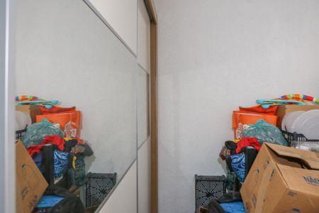 Casa à venda com 280m², 6 quartos e 4 vagas Casa à venda com 280m², 6 quartos e 4 vagasQuarto 1