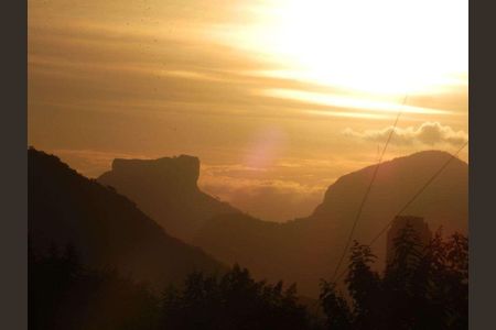 Casa à venda com 450m², 8 quartos e 3 vagas