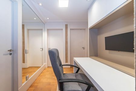 Apartamento à venda com 97m², 3 quartos e 2 vagasEscritório