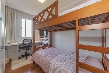 Apartamento à venda com 97m², 3 quartos e 2 vagasQuarto 2