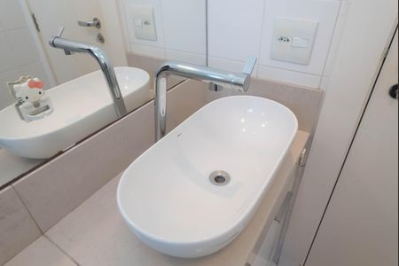 Apartamento à venda com 97m², 3 quartos e 2 vagasBanheiro da Suíte