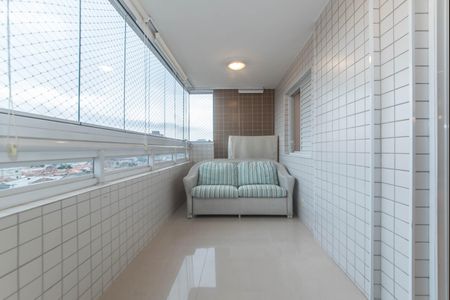 Apartamento à venda com 97m², 3 quartos e 2 vagasVaranda