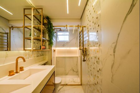 Apartamento à venda com 114m², 2 quartos e 2 vagas Apartamento à venda com 114m², 2 quartos e 2 vagasBanheiro da Suíte 2