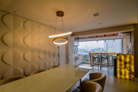 Apartamento à venda com 114m², 2 quartos e 2 vagas Apartamento à venda com 114m², 2 quartos e 2 vagasSala de Jantar