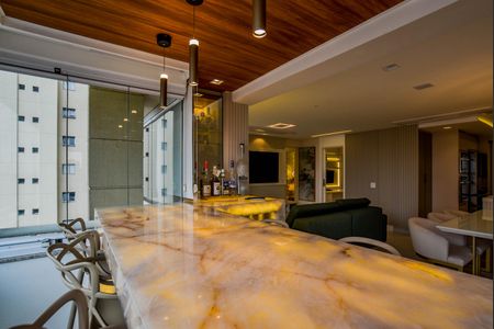 Apartamento à venda com 114m², 2 quartos e 2 vagas Apartamento à venda com 114m², 2 quartos e 2 vagasVaranda da Sala