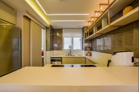 Apartamento à venda com 114m², 2 quartos e 2 vagas Apartamento à venda com 114m², 2 quartos e 2 vagasCozinha