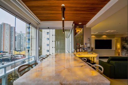 Apartamento à venda com 114m², 2 quartos e 2 vagas Apartamento à venda com 114m², 2 quartos e 2 vagasVaranda da Sala