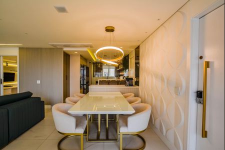 Apartamento à venda com 114m², 2 quartos e 2 vagas Apartamento à venda com 114m², 2 quartos e 2 vagasSala de Jantar