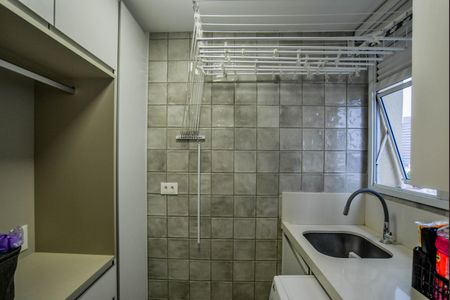 Apartamento à venda com 114m², 2 quartos e 2 vagas Apartamento à venda com 114m², 2 quartos e 2 vagasÁrea de Serviço