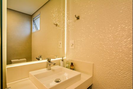 Apartamento à venda com 114m², 2 quartos e 2 vagas Apartamento à venda com 114m², 2 quartos e 2 vagasBanheiro da Suíte 1