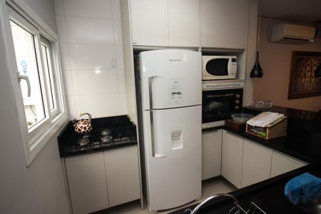 Casa à venda com 180m², 3 quartos e 2 vagasCozinha