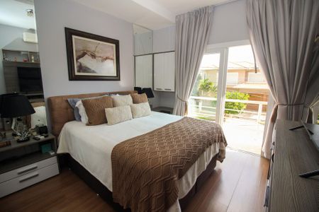 Casa à venda com 180m², 3 quartos e 2 vagasQuarto Suíte