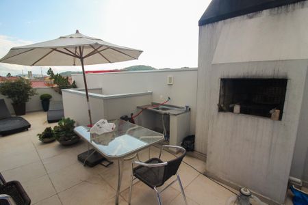 Casa à venda com 180m², 3 quartos e 2 vagasTerraço