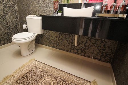 Casa à venda com 180m², 3 quartos e 2 vagasLavabo