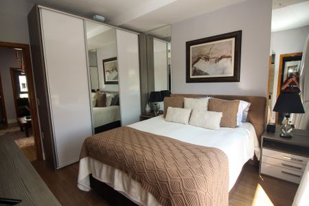 Casa à venda com 180m², 3 quartos e 2 vagasQuarto Suíte