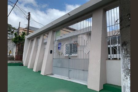 Casa à venda com 220m², 2 quartos e 8 vagasFachada