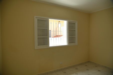 Casa à venda com 220m², 2 quartos e 8 vagasQuarto 2