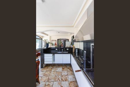 Casa para alugar com 720m², 6 quartos e 8 vagas Casa para alugar com 720m², 6 quartos e 8 vagasEspaço Gourmet / Churrasqueira