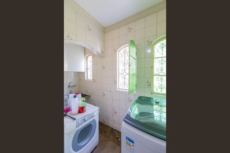 Casa para alugar com 720m², 6 quartos e 8 vagas Casa para alugar com 720m², 6 quartos e 8 vagasÁrea de Serviço