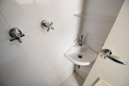 Apartamento para alugar com 137m², 4 quartos e 3 vagasBanheiro de serviço