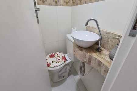 Casa à venda com 95m², 3 quartos e 2 vagas Casa à venda com 95m², 3 quartos e 2 vagasLavabo