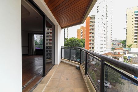 Apartamento à venda com 311m², 3 quartos e sem vaga Apartamento à venda com 311m², 3 quartos e sem vagaVaranda da Sala