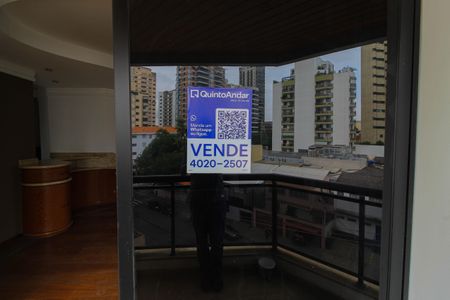 Apartamento à venda com 311m², 3 quartos e sem vaga Apartamento à venda com 311m², 3 quartos e sem vagaPlaca