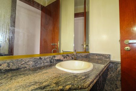 Apartamento à venda com 311m², 3 quartos e sem vaga Apartamento à venda com 311m², 3 quartos e sem vagaLavabo