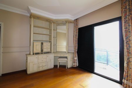 Apartamento à venda com 311m², 3 quartos e sem vaga Apartamento à venda com 311m², 3 quartos e sem vagaQuarto 3 - Suíte