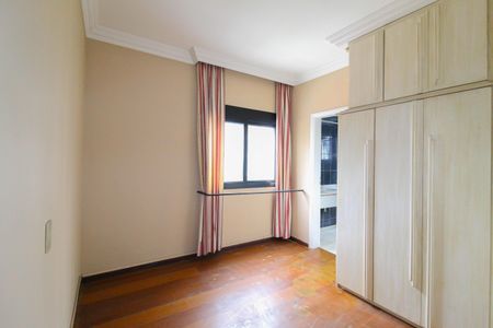 Apartamento à venda com 311m², 3 quartos e sem vaga Apartamento à venda com 311m², 3 quartos e sem vagaQuarto 2 - Suíte