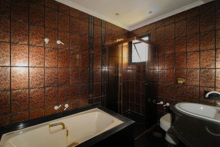 Apartamento à venda com 311m², 3 quartos e sem vaga Apartamento à venda com 311m², 3 quartos e sem vagaBanheiro da Suíte 3