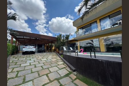 Casa à venda com 1000m², 4 quartos e 8 vagasÁrea comum