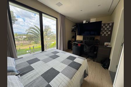 Casa à venda com 1000m², 4 quartos e 8 vagasSuíte 2