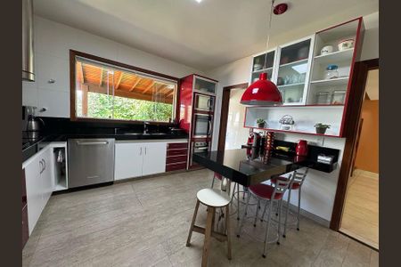 Casa à venda com 1000m², 4 quartos e 8 vagasCozinha