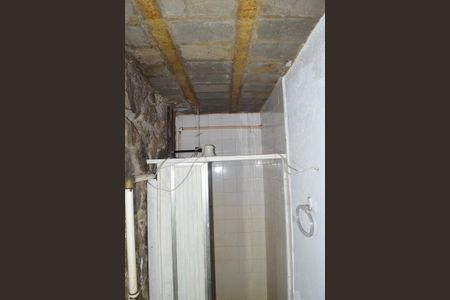 Casa à venda com 700m², 4 quartos e 2 vagas Casa à venda com 700m², 4 quartos e 2 vagasBanheiro Área de Serviço