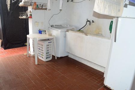 Casa à venda com 700m², 4 quartos e 2 vagas Casa à venda com 700m², 4 quartos e 2 vagasÁrea de Serviço