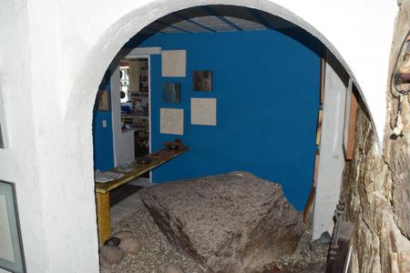 Casa à venda com 700m², 4 quartos e 2 vagas Casa à venda com 700m², 4 quartos e 2 vagasCorredor