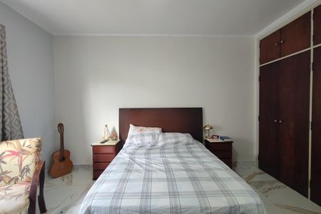 Casa à venda com 165m², 3 quartos e 4 vagasSuíte