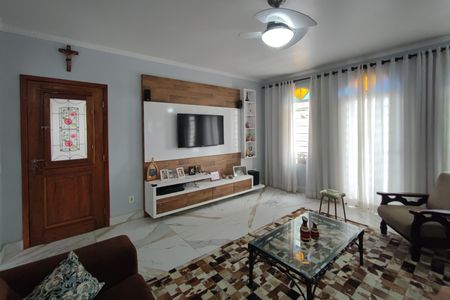 Casa à venda com 165m², 3 quartos e 4 vagasSala de Estar