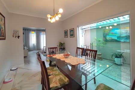Casa à venda com 165m², 3 quartos e 4 vagasSala de Jantar