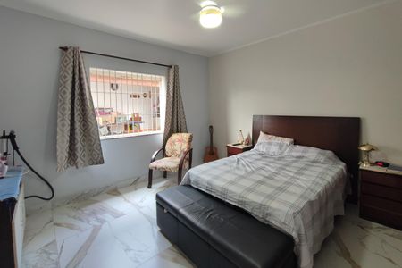 Casa à venda com 165m², 3 quartos e 4 vagasSuíte