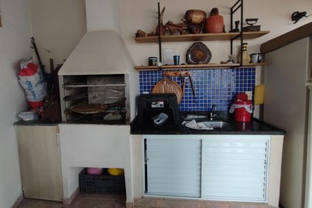 Casa à venda com 165m², 3 quartos e 4 vagasÁrea gourmet