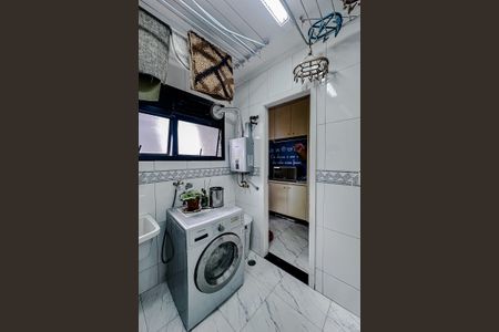 Apartamento à venda com 115m², 3 quartos e 1 vagaÁrea de Serviço