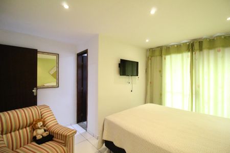 Casa de condomínio à venda com 112m², 3 quartos e 1 vagaSuíte