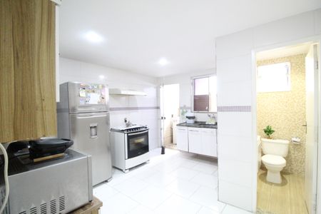 Casa de condomínio à venda com 112m², 3 quartos e 1 vagaCozinha